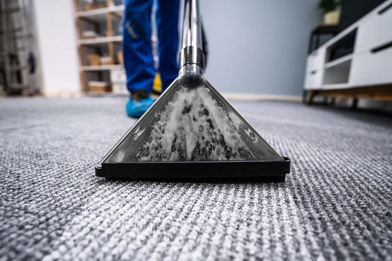 Clean commercial carpet flooring